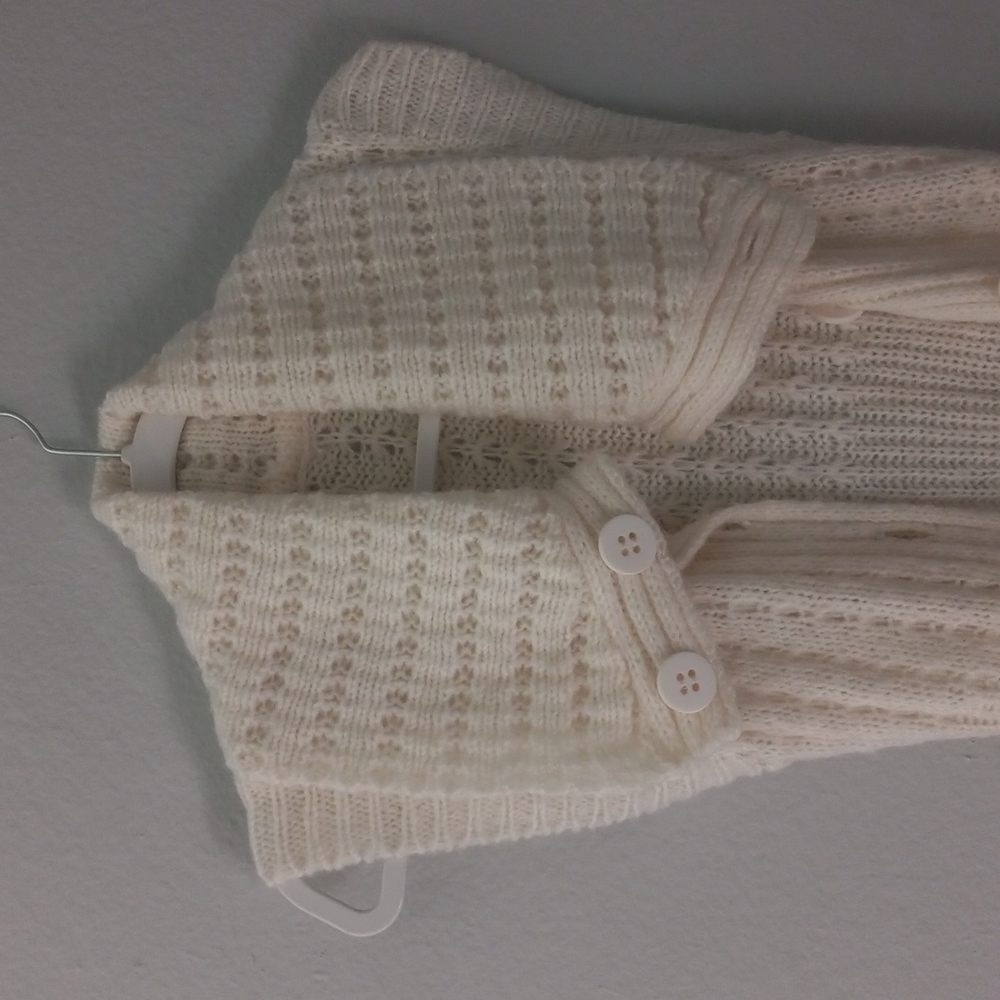 Vest - Picture 2 of 5